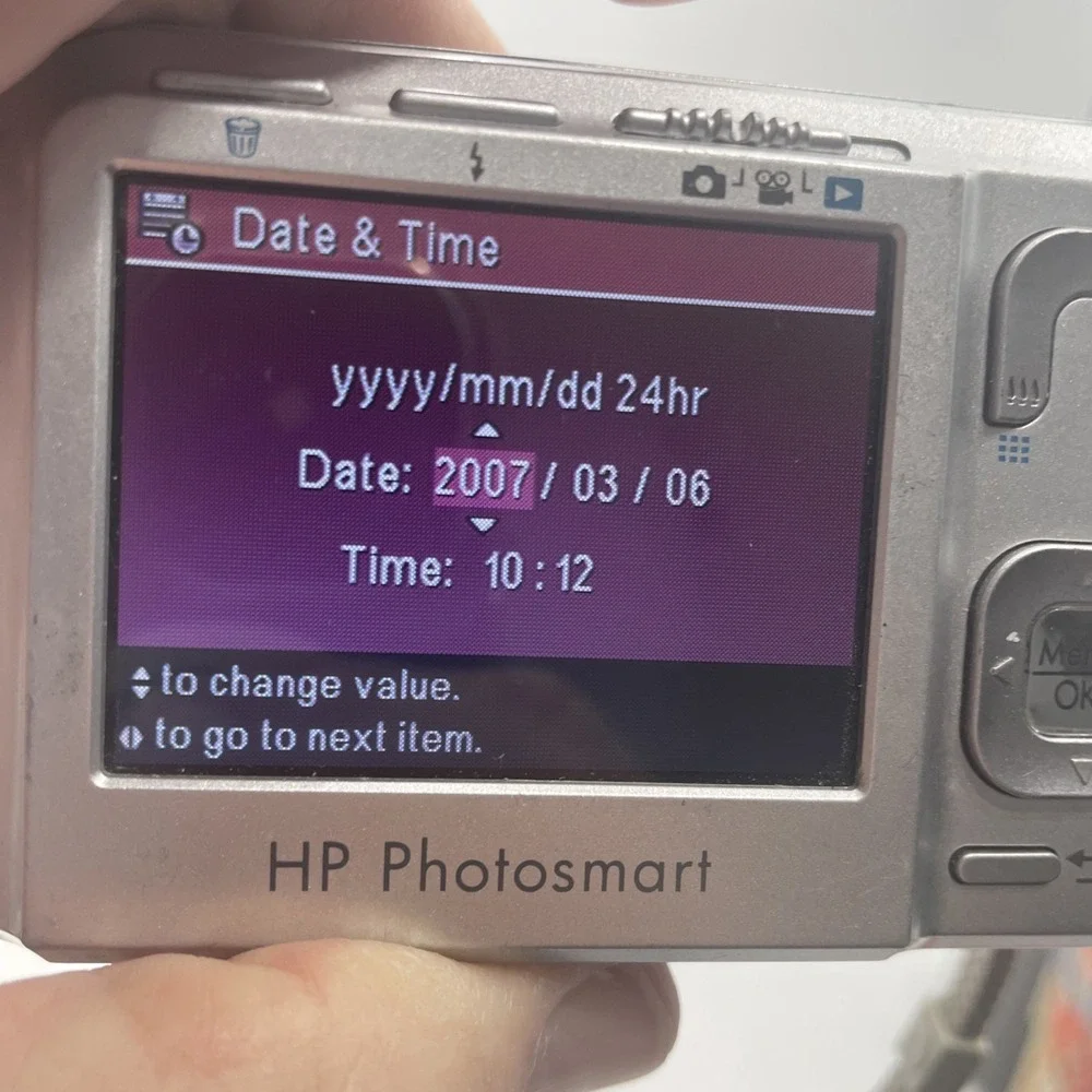 HP Photosmart M447 5MP Digital Camera 3X Zoom+Battery+SD Card-Tested